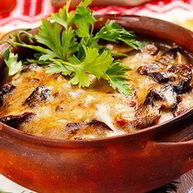 Рецепт Жаркого из сердечек с шампиньонами в горшочке