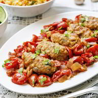 Рецепт Жаркого из свинины с томатами, беконом и розмарином