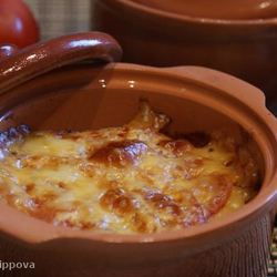 Рецепт Жаркого в горшочке по-домашнему с сырной шапочкой