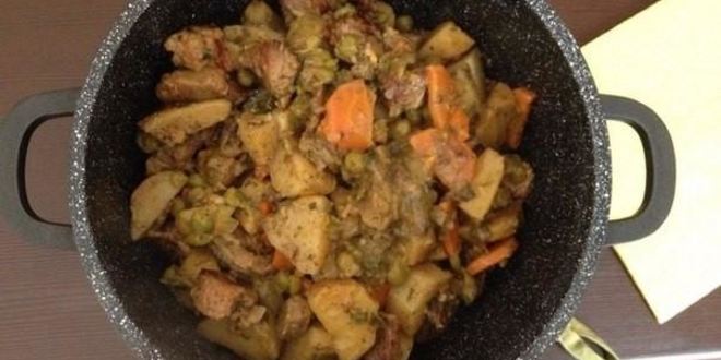 Рецепт жаркого в мультиварке из свинины по-сельски