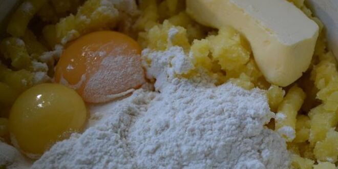 Рецепт картофельных зраз с мясом и сыром