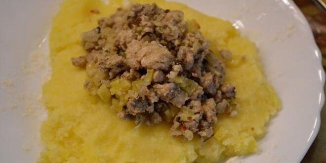 Рецепт картофельных зраз с мясом и сыром
