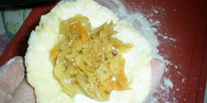 Рецепт картофельных зраз с начинкой из квашеной капусты