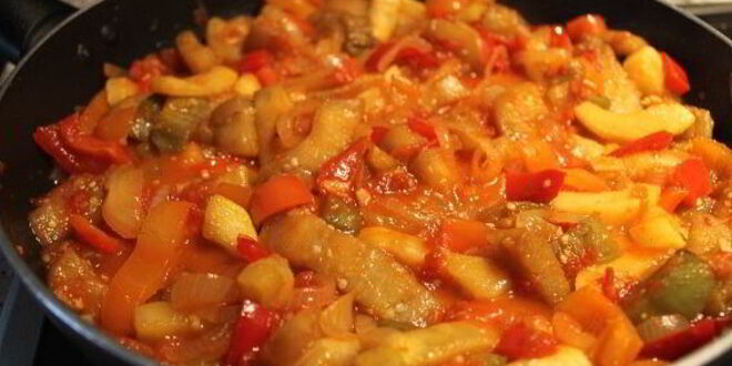 Рецепт куриных зраз с грибами и гречкой и овощное соте на гарнир