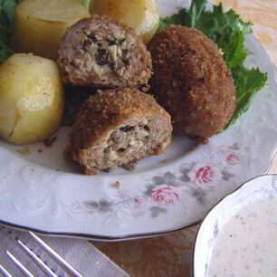 Рецепт Куриных зраз с грибами под сметанно-сливочным соусом