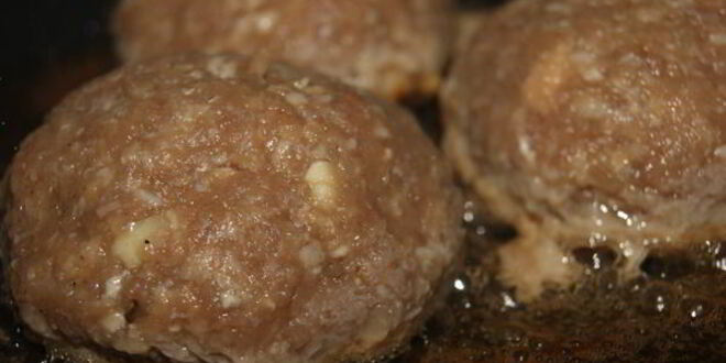 Рецепт мясных зраз с яичным блинчиком