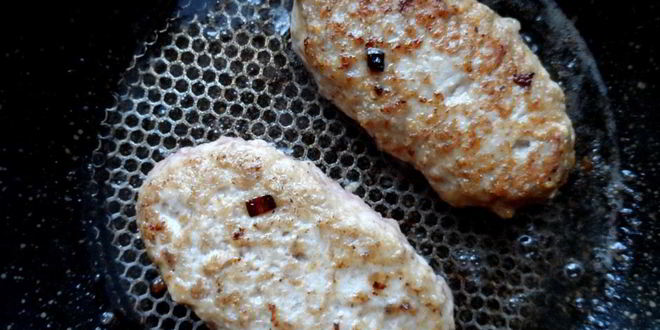 Рецепт мясных зраз с яйцом и луком