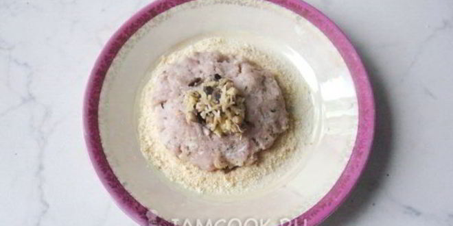 Рецепт рыбных зраз с грибами и сыром