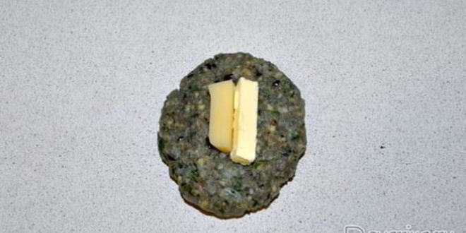 Рецепт рыбных зраз с сыром, маслом и зеленью