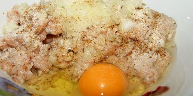 Рецепт зраз из горбуши с сыром и шпинатом