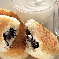 Рецепт Зраз из рисовой каши на молоке с черносливом