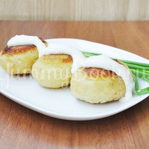 Рецепт Зраз картофельных с грибами и луком