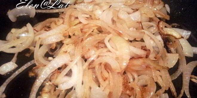 Рецепт зраз по особому с начинкой из жареного лука и брынзы