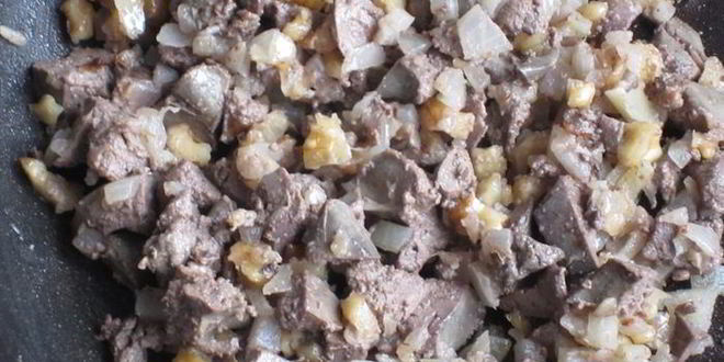 Рецепт зраз с куриной печенью и орехами