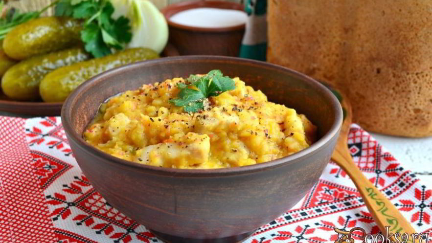 Рецепт гороховой каши со свининой в мультиварке