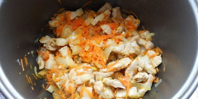 Рецепт гороховой каши со свининой в мультиварке