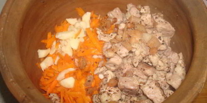 Рецепт гречки со свининой в махотке