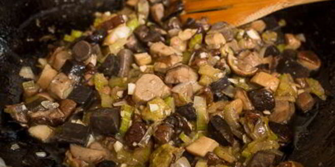 Рецепт гречневой каши с лесными грибами