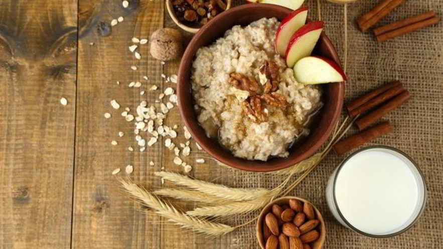 Рецепт овсяной каши с изюмом и грецкими орехами