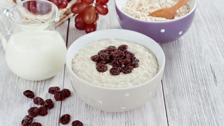 Рецепт овсяной каши с изюмом