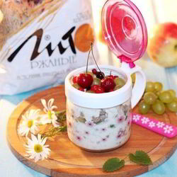 Рецепт Овсянки в банке с отрубями и фруктами