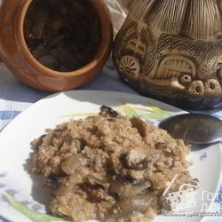 Рецепт Пшеничной каши с грибами Вкуснотеево