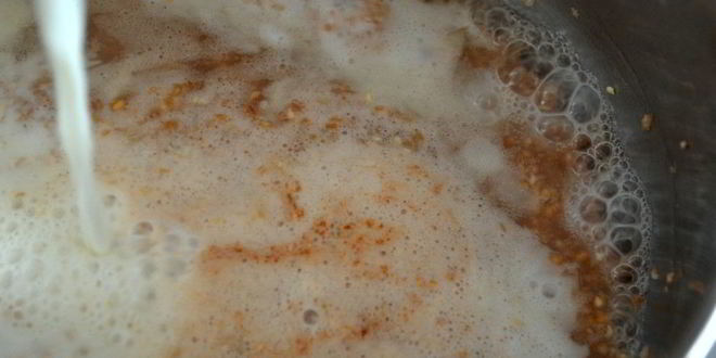 Рецепт пшеничной каши с томлеными яблоками