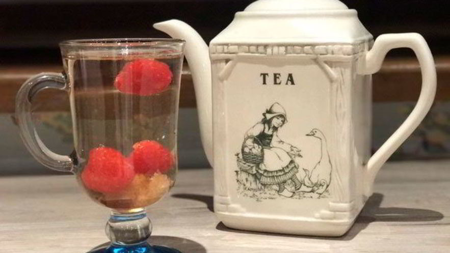 Рецепт белого травяного чая с малиной