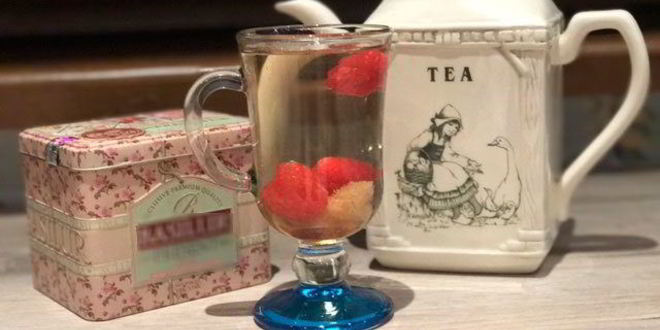 Рецепт белого травяного чая с малиной