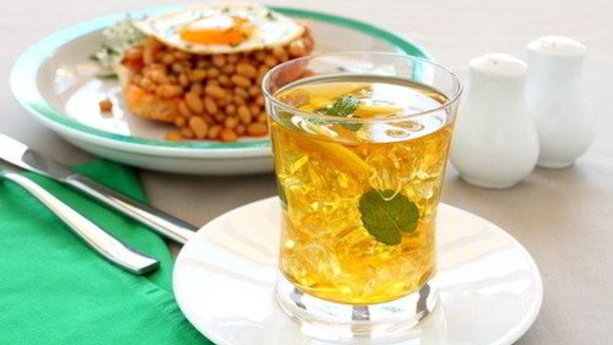 Рецепт холодного зеленого чая с лимоном и мятой