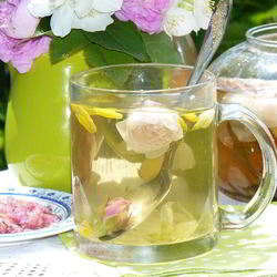 Рецепт Летнего цветочного чая для подруг