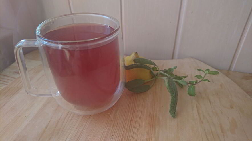 Рецепт чайного напитка с ежевикой и мятой