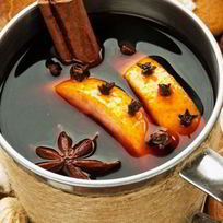 Глинтвейн с анисом и фруктами