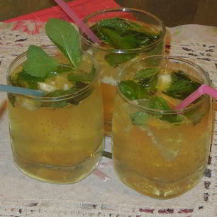 Рецепт Холодного лимонного пунша с шампанским