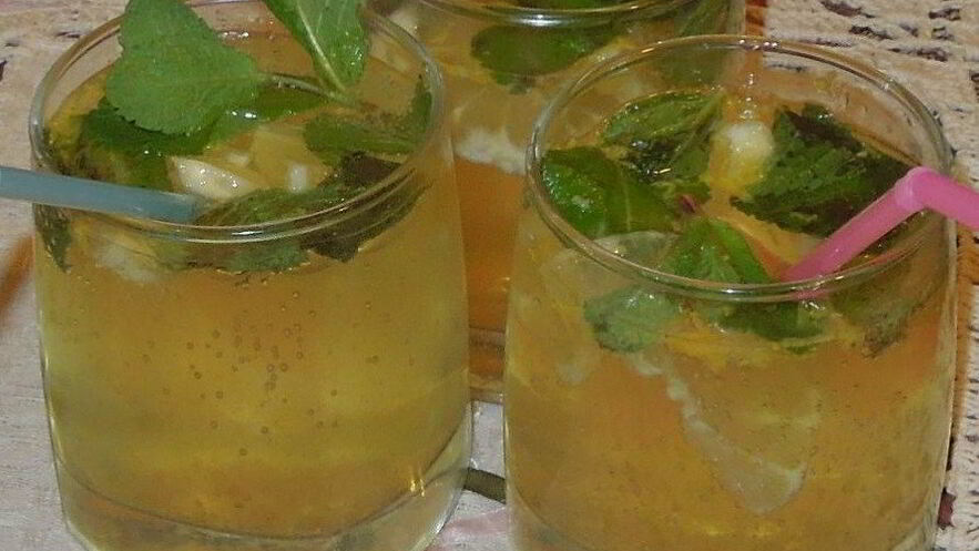 Рецепт холодного лимонного пунша с шампанским