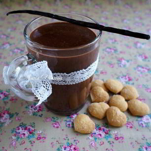 Рецепт Горячего шоколада со вкусом ванили и кофе