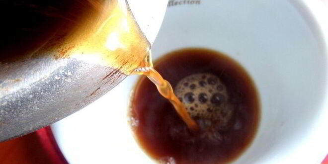 Рецепт карамельного кофе под сливочной шапочкой
