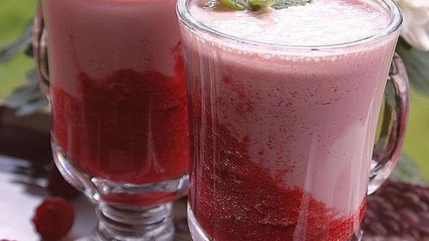 Рецепт коктейля из ряженки с малиной