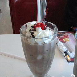 Рецепт Коктейля Царского сюрприз с шоколадной крошкой