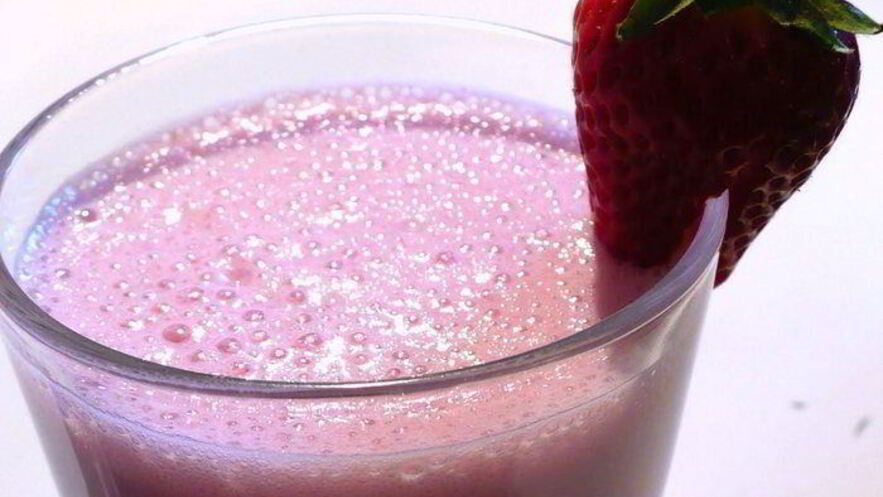 Рецепт самого быстрого клубничного коктейля