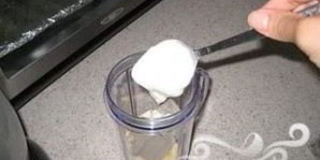 Рецепт бананова-черничного смузи