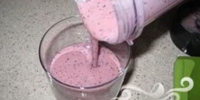 Рецепт бананова-черничного смузи