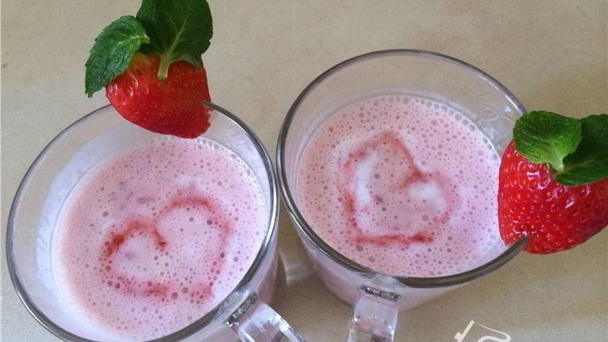 Рецепт клубничного кефирного смузи