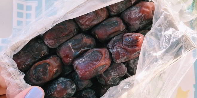 Рецепт смузей банан-финики-руккола