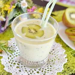 Рецепт Смузей из кефира и киви