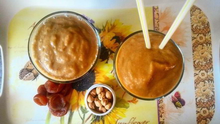 Рецепт смузей с бананами и курагой