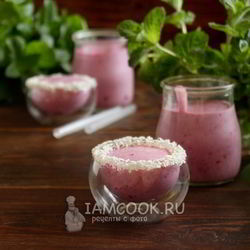 Рецепт Смузей с кокосовым молоком и черной смородиной