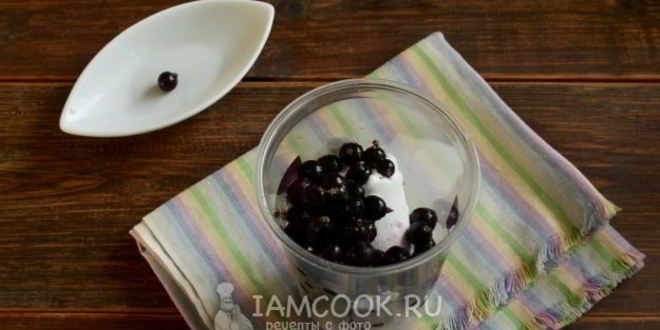 Рецепт смузей с кокосовым молоком и черной смородиной