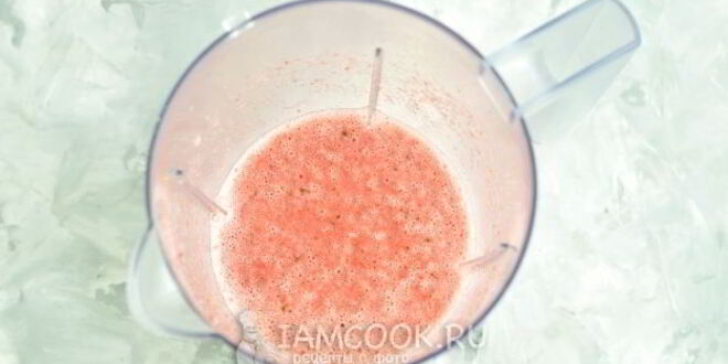 Рецепт смузей с кокосовым молоком и клубникой