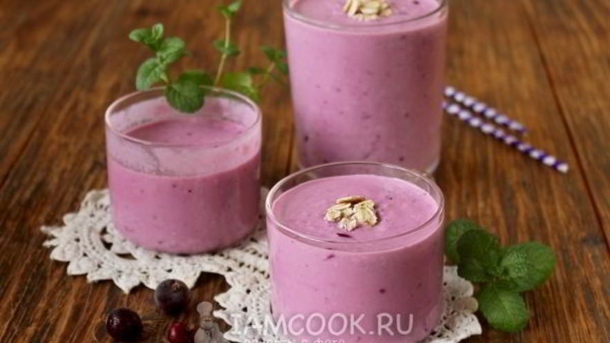 Рецепт смузей с творогом, овсянкой и смородиной